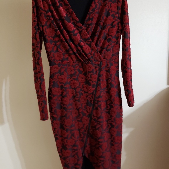 Dress - Picture 5 of 6